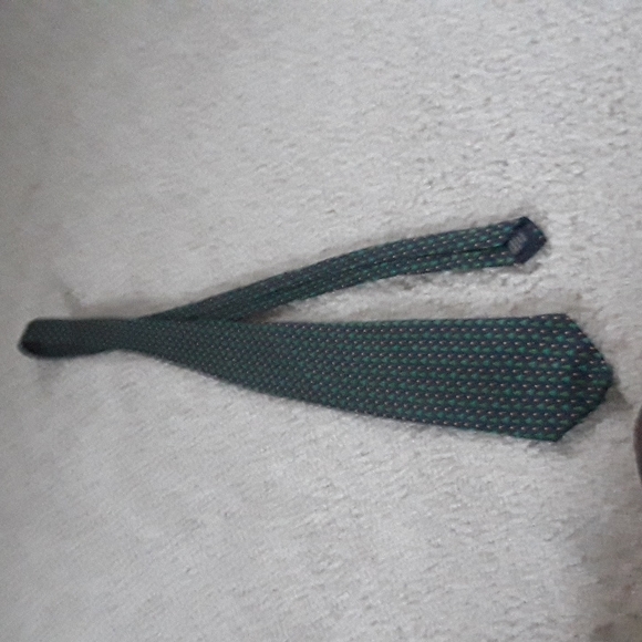 Brooks Brother tie man - Picture 7 of 7